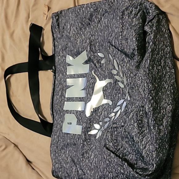 Duffle bag - Picture 2 of 4